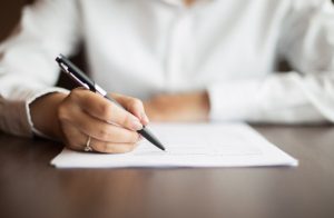 Como identificar cláusulas abusivas no contrato?